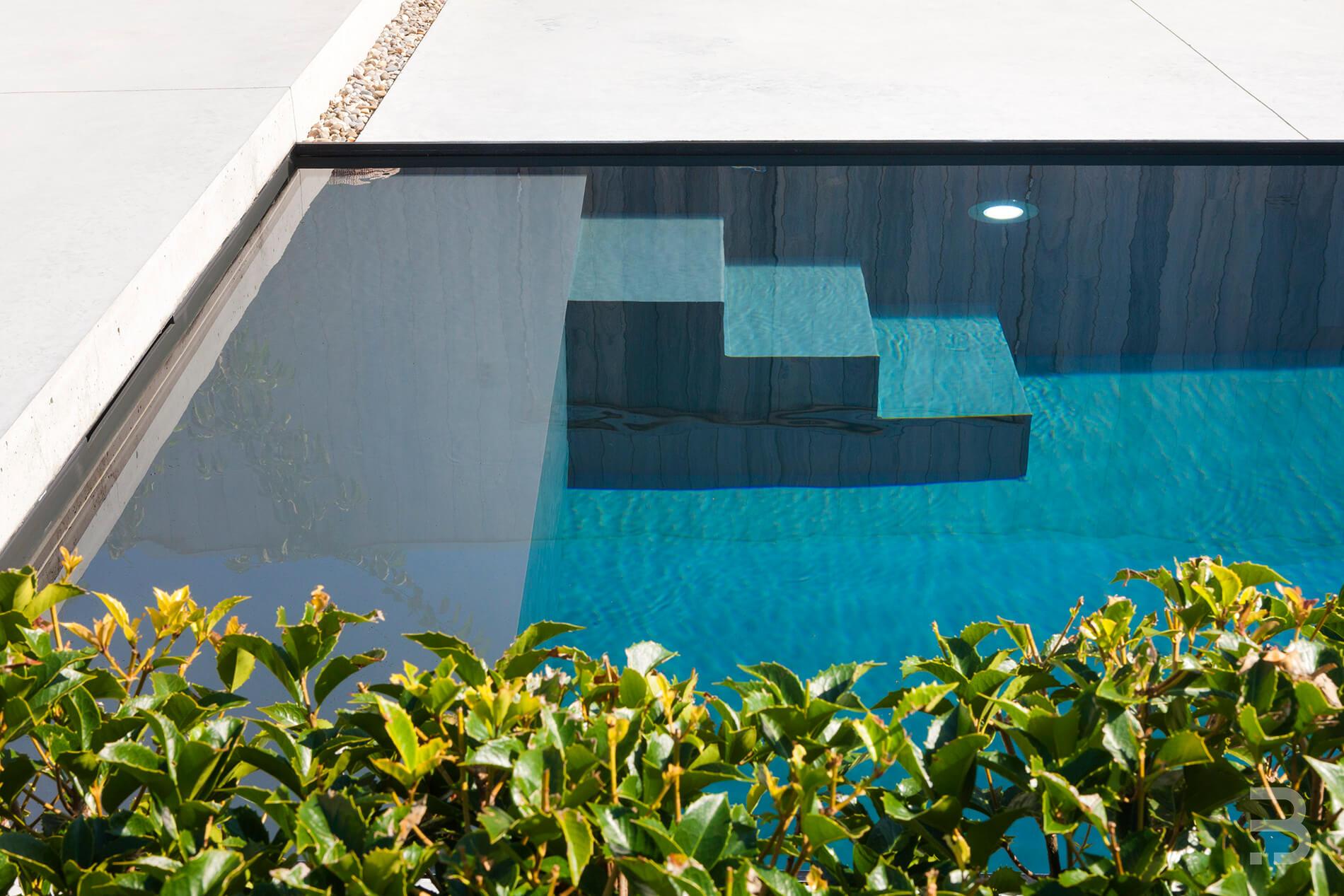 Afbeelding project PPC | Top Line | Gras & betonrand zwembad | Koksijde